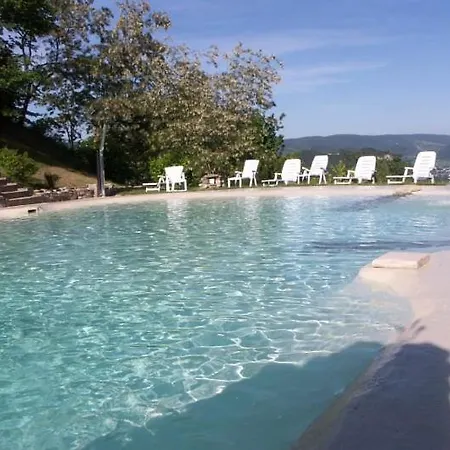 Villa Pesaro Sleeps 10 *