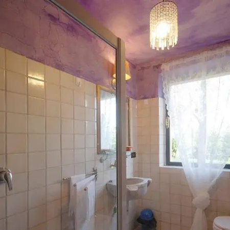 Pesaro Sleeps 10 Urbino