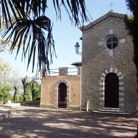 Villa Pesaro Sleeps 10 Urbino
