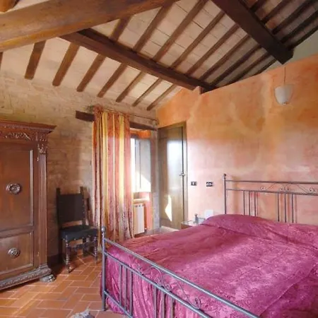 Pesaro Sleeps 10 Urbino