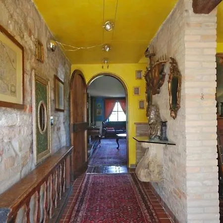 Pesaro Sleeps 10